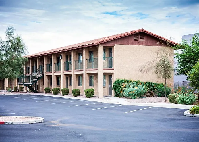 Hotel 6-mesa, Az 2*
